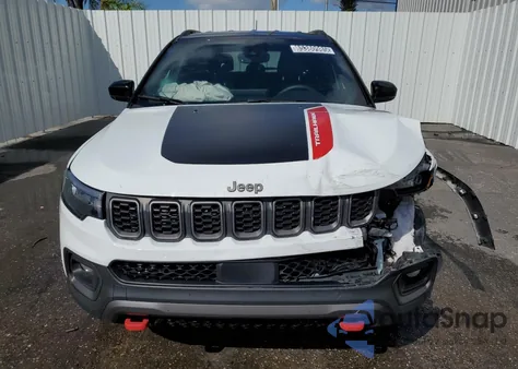 2025 Jeep Compass Trailhawk из США, поврежденный, VIN 3C4NJDDN1ST536705